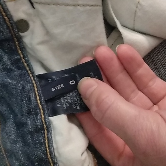 Women's size 0 Express relax jean short shorts - Picture 4 of 4